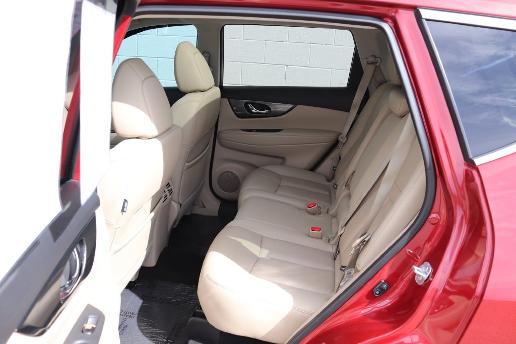 Used 2016 Nissan Rogue SL AWD/4WD image 24