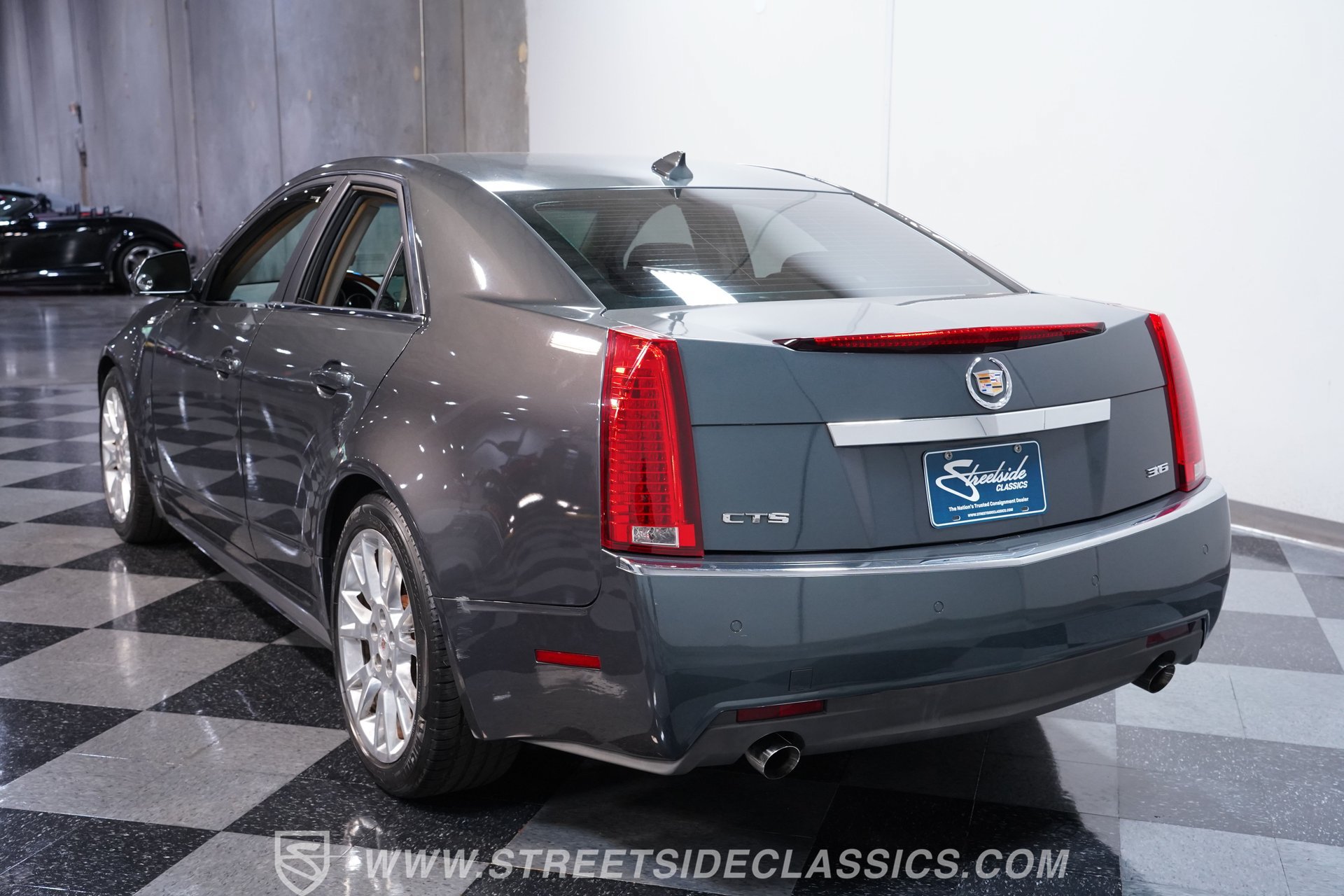 Used 2010 Cadillac CTS Performance w/ Performance Luxury Package RWD image 8