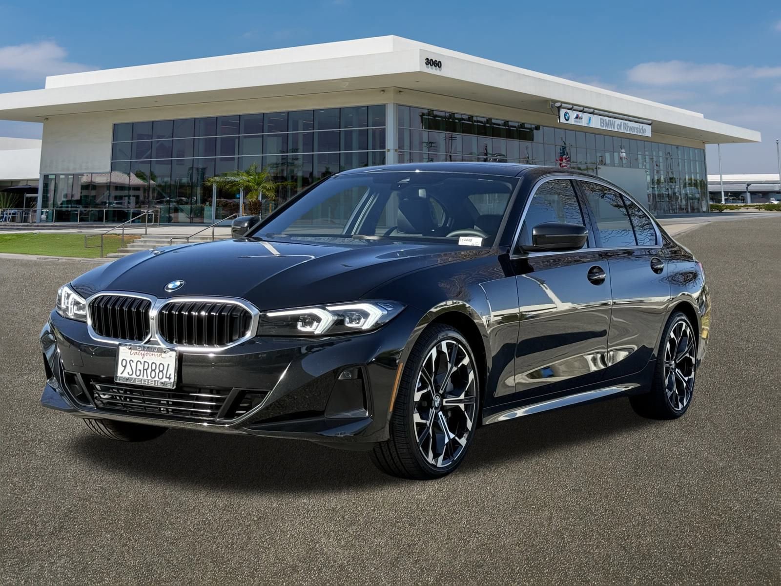 Used 2025 BMW 330i 330i w/ Convenience Package image 4