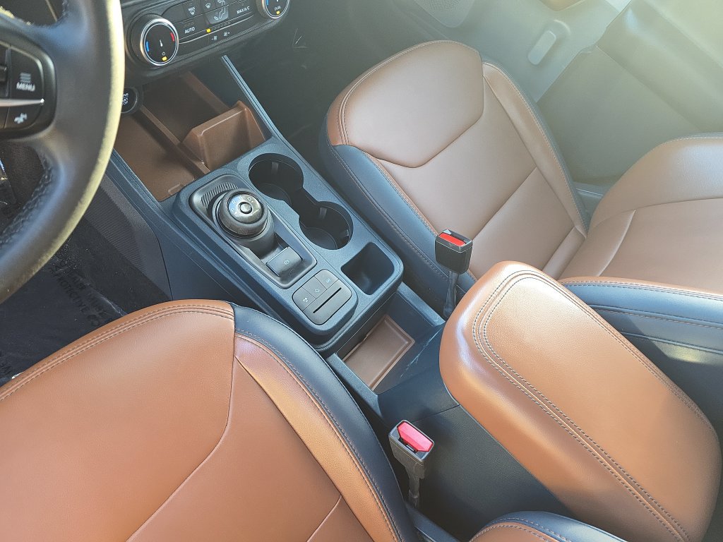 Used 2023 Ford Maverick Lariat FWD image 21
