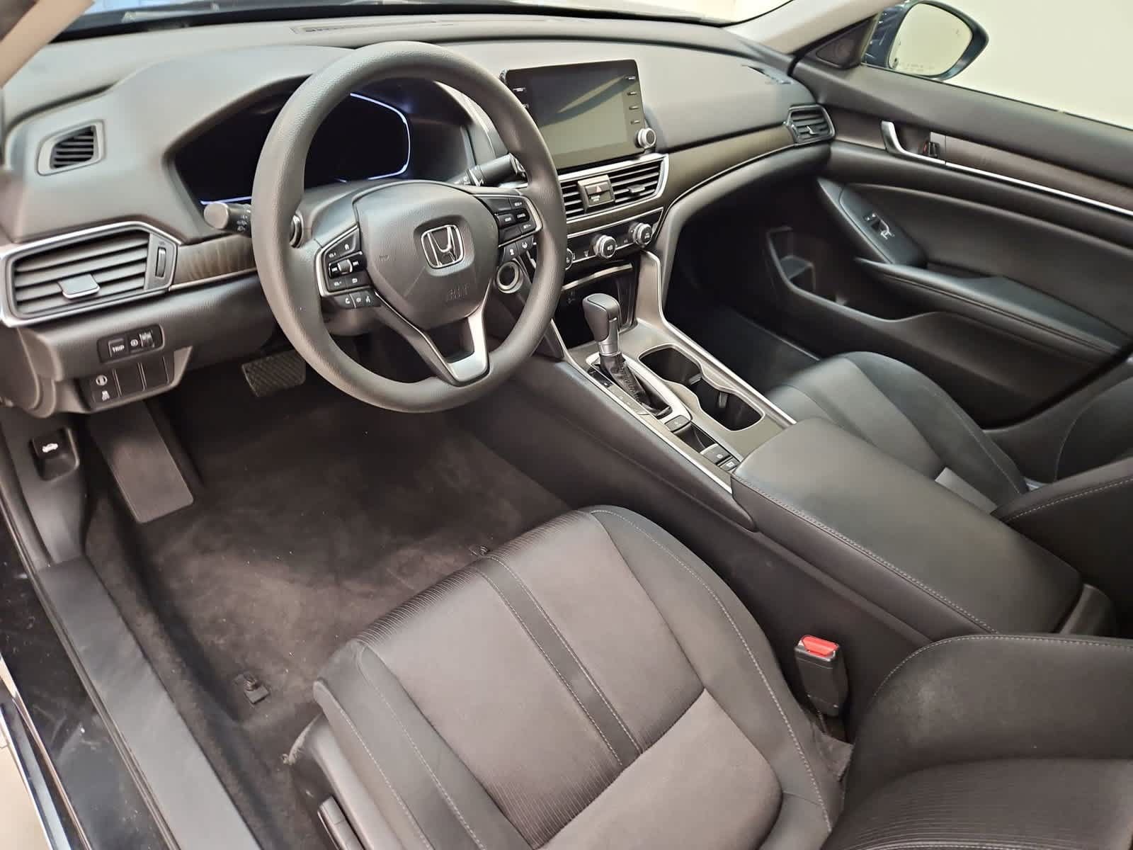 Used 2018 Honda Accord EX image 2
