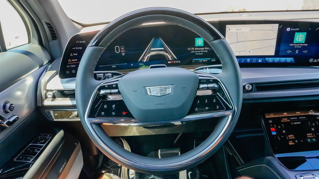 New 2027 Cadillac Vistiq Luxury w/ LPO, Floor Liner Package AWD/4WD image 16