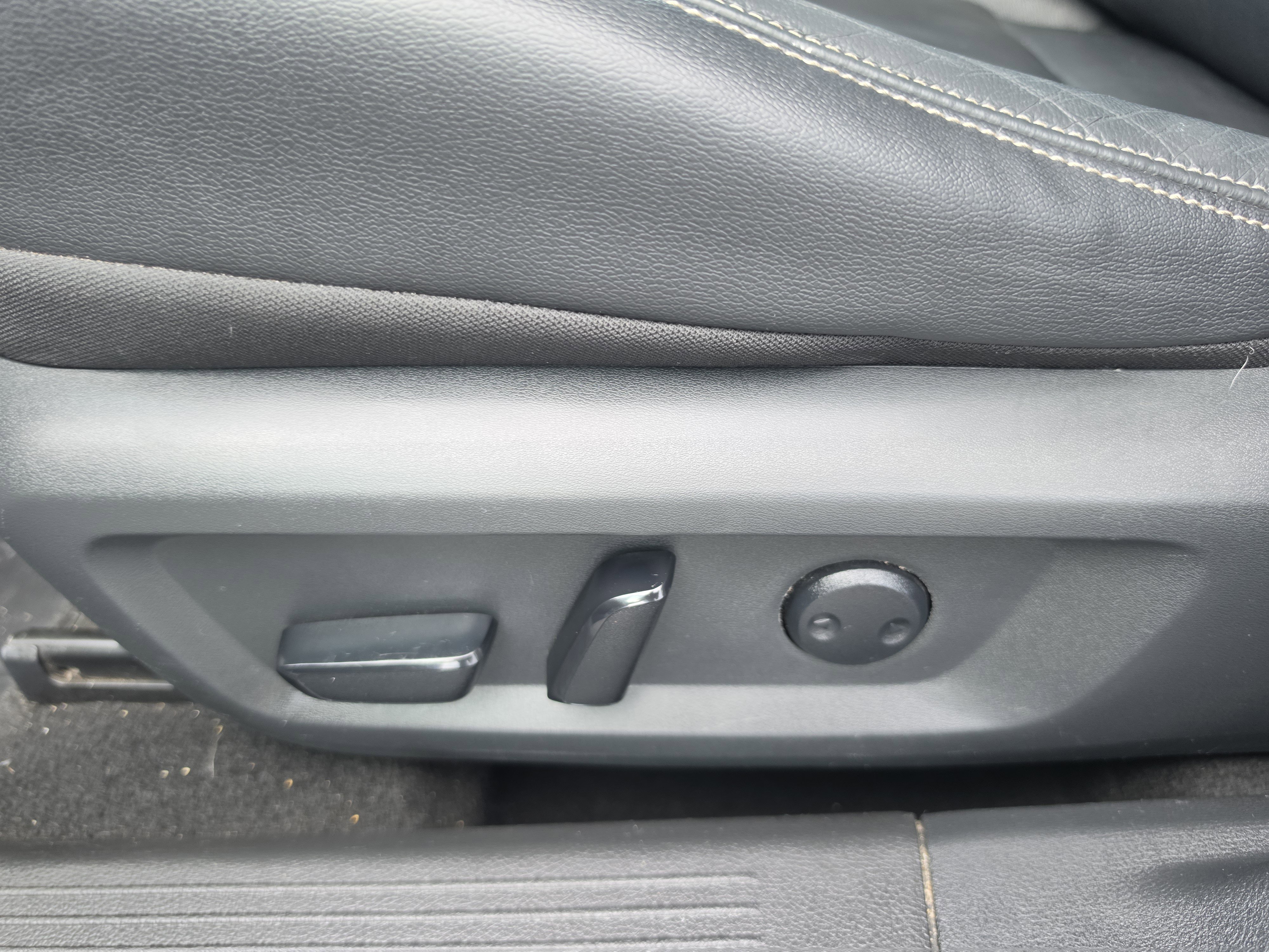 Used 2021 Nissan Rogue SL FWD image 7