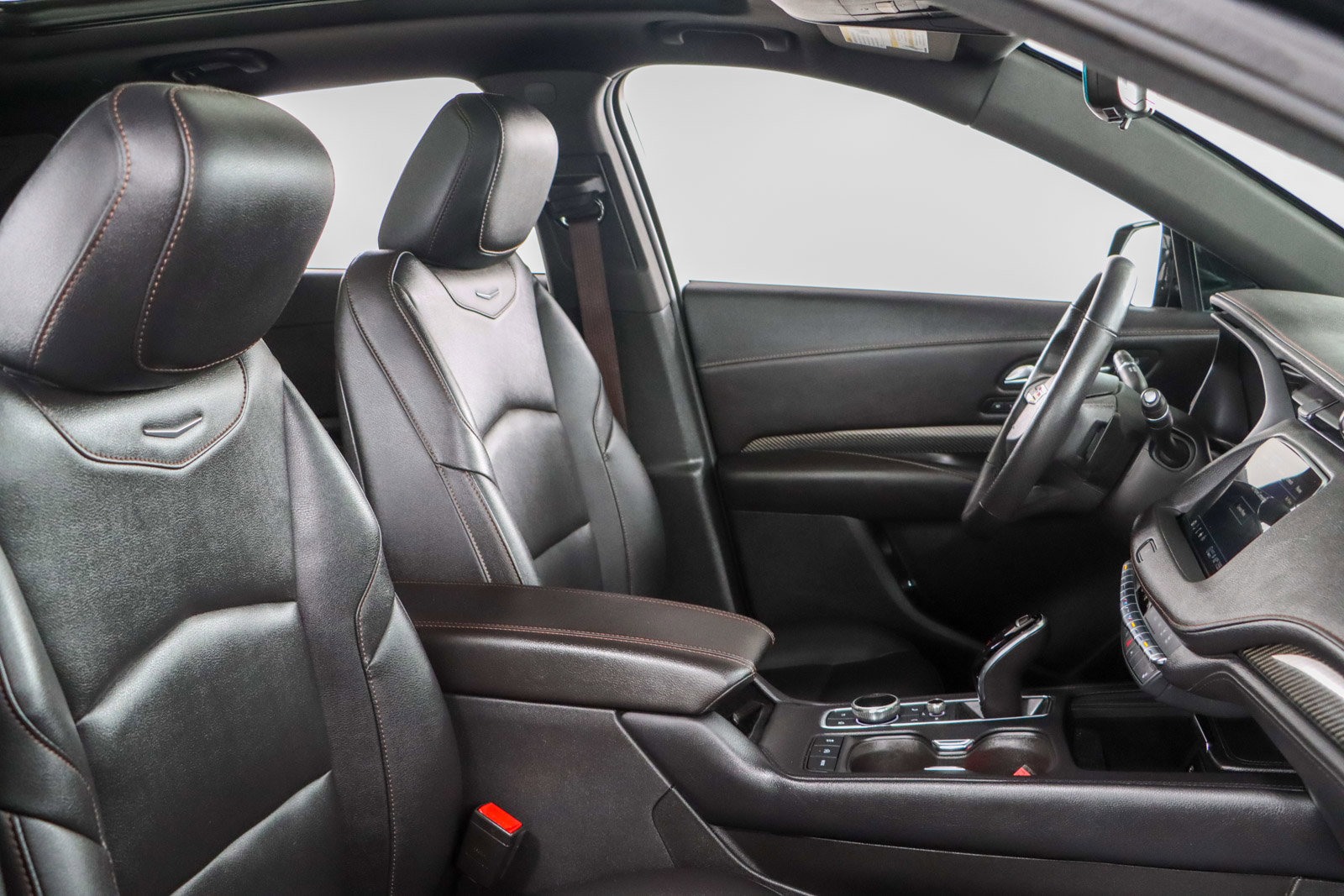 Used 2022 Cadillac XT4 Sport image 28