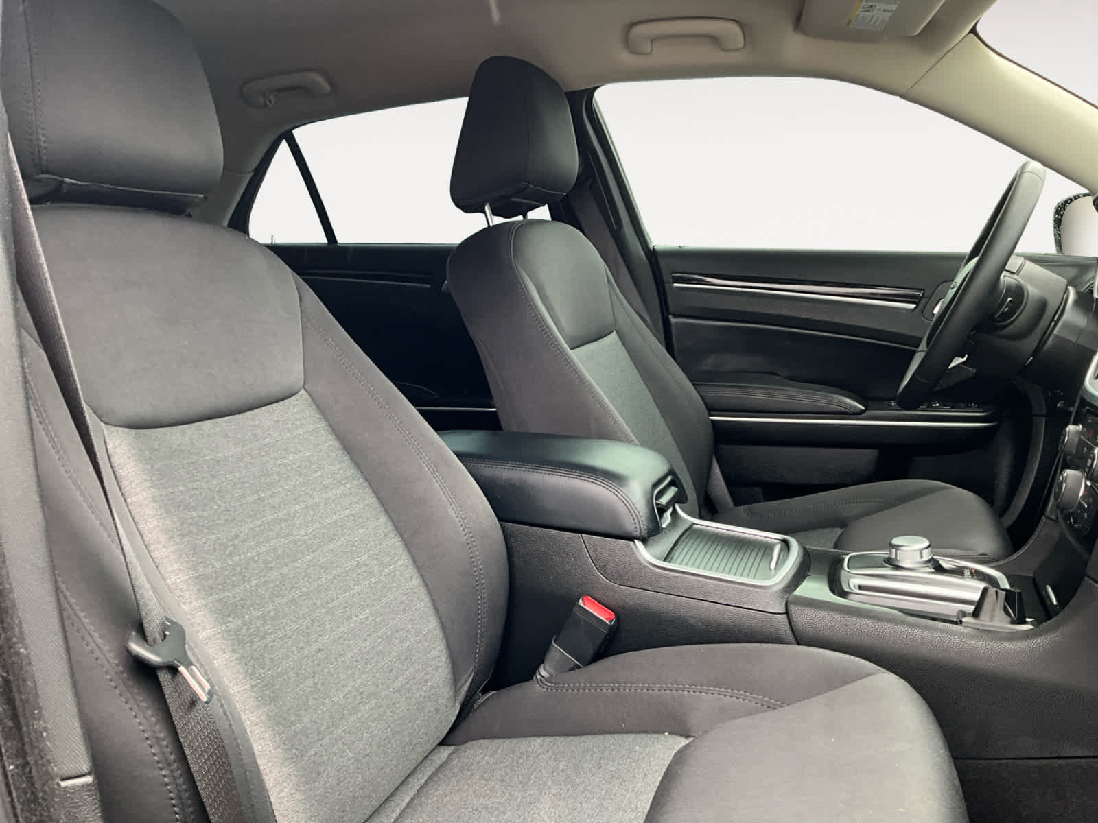 Used 2023 Chrysler 300 Touring w/ Sport Appearance Package RWD image 11