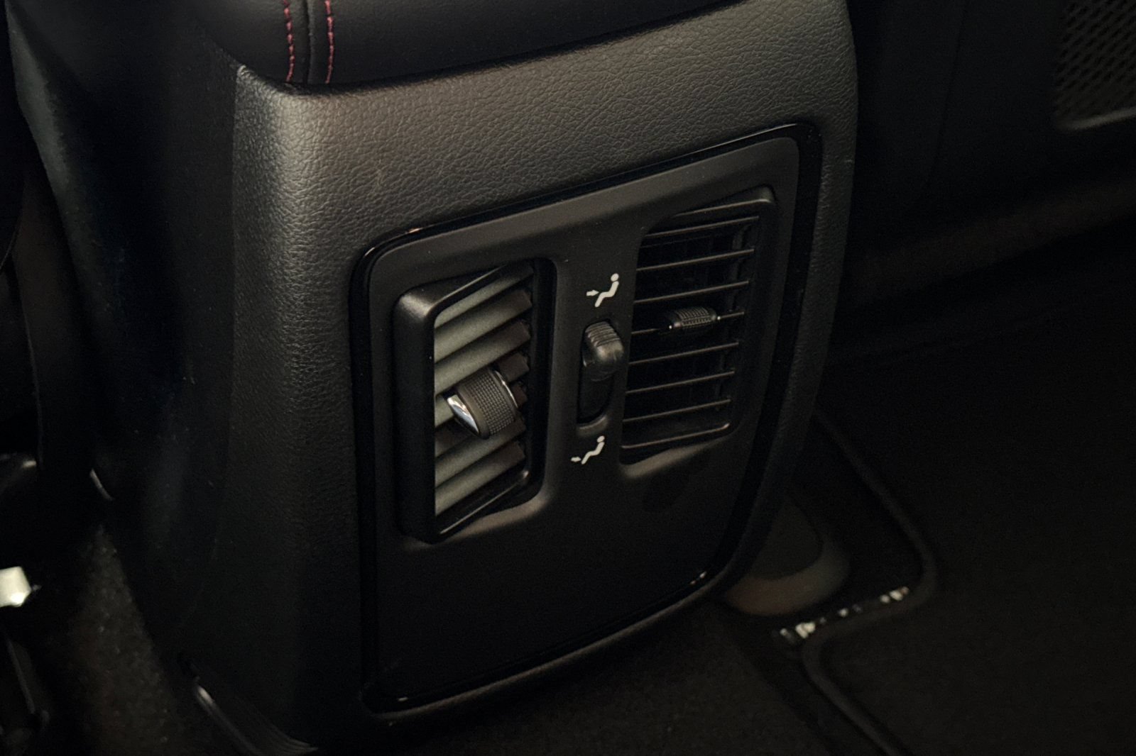 New 2026 Dodge Durango GT w/ Blacktop Package RWD image 15