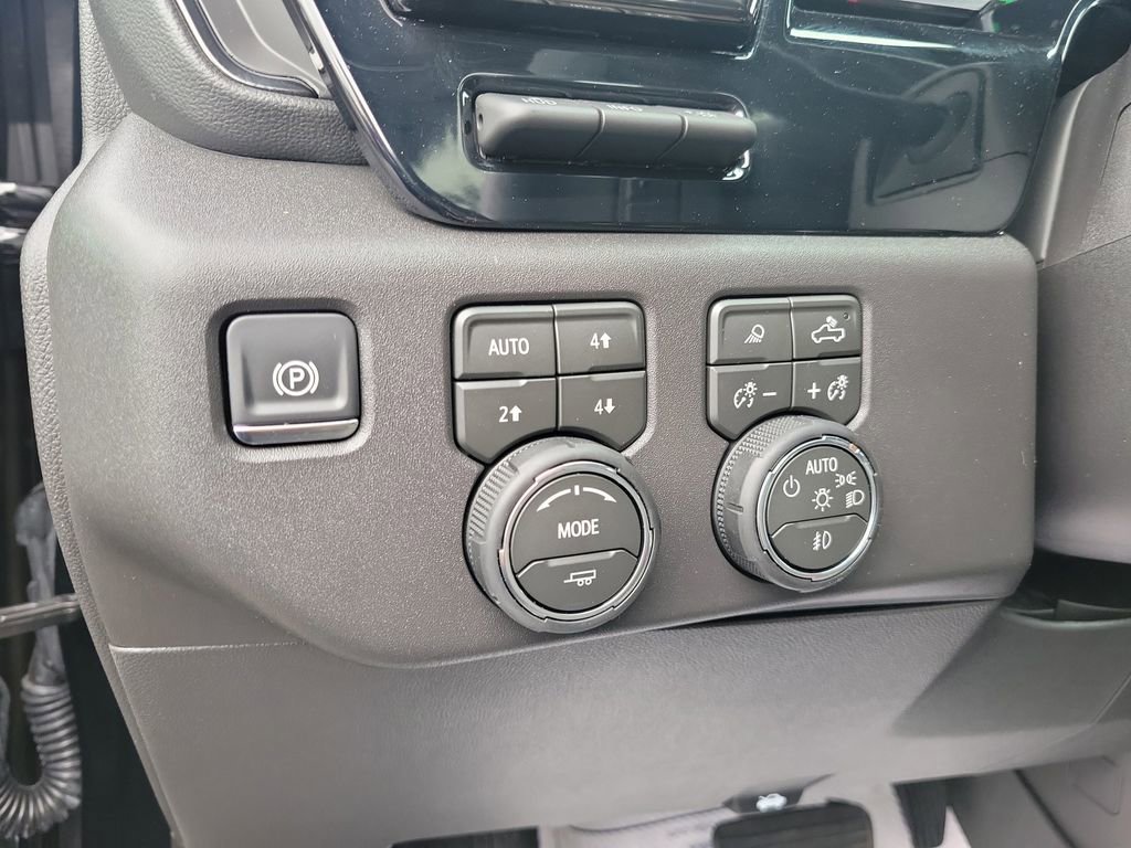 Used 2026 Chevrolet Silverado 1500 ZR2 AWD/4WD image 26