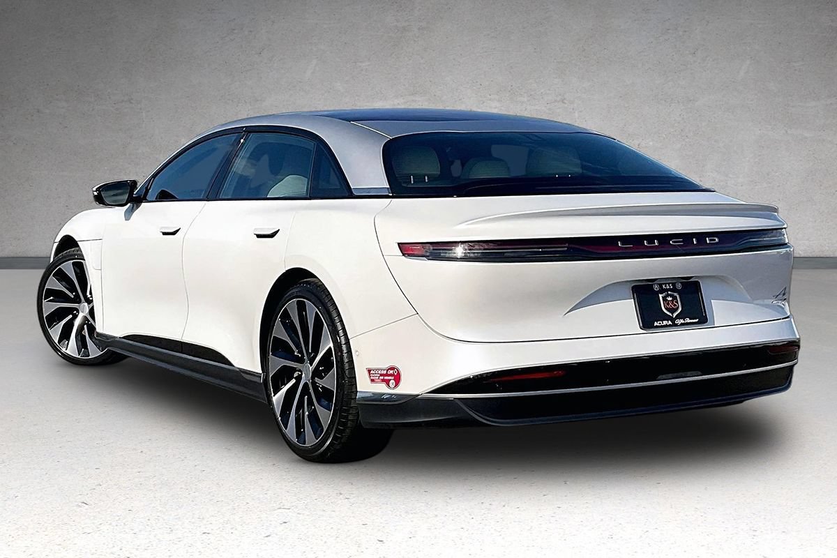 Used 2024 Lucid Air Touring AWD/4WD image 32