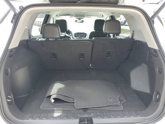 Used 2023 GMC Terrain SLT image 13