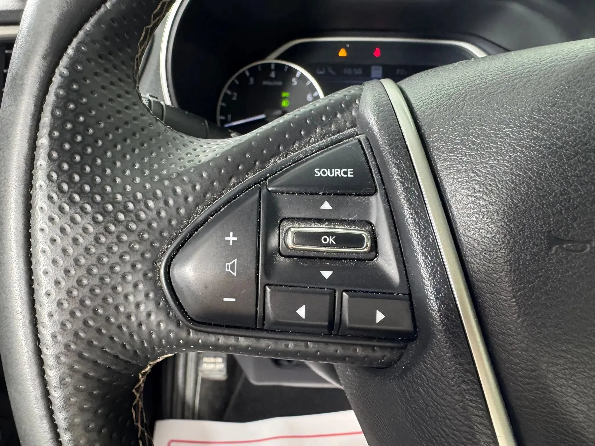 Used 2022 Nissan Maxima Platinum w/ Sport Mat Group FWD image 15
