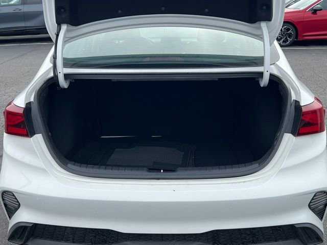 Used 2024 Kia Forte LX image 8