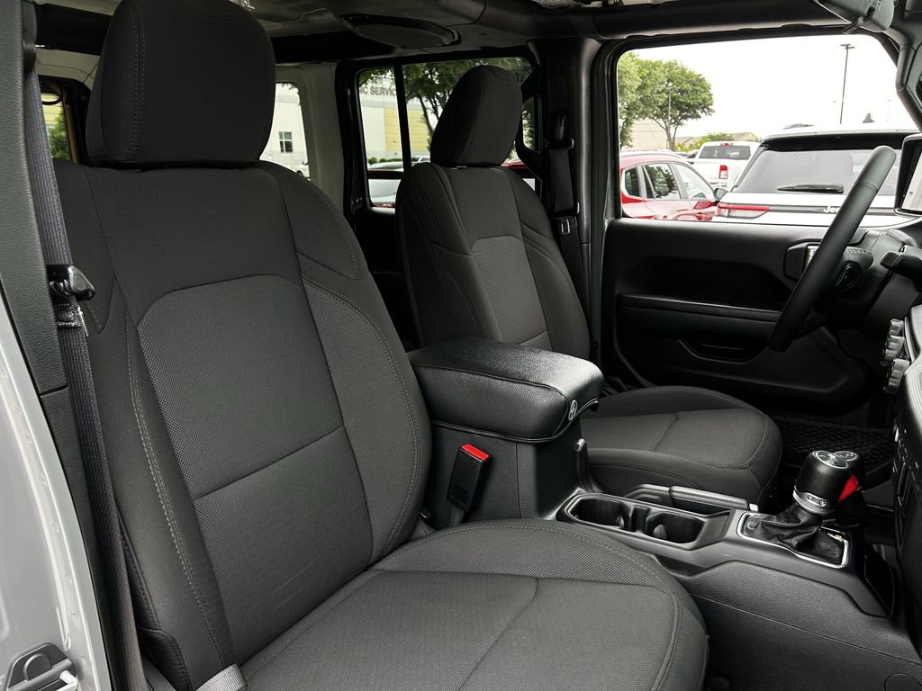 Used 2023 Jeep Wrangler Unlimited Sport AWD/4WD image 29