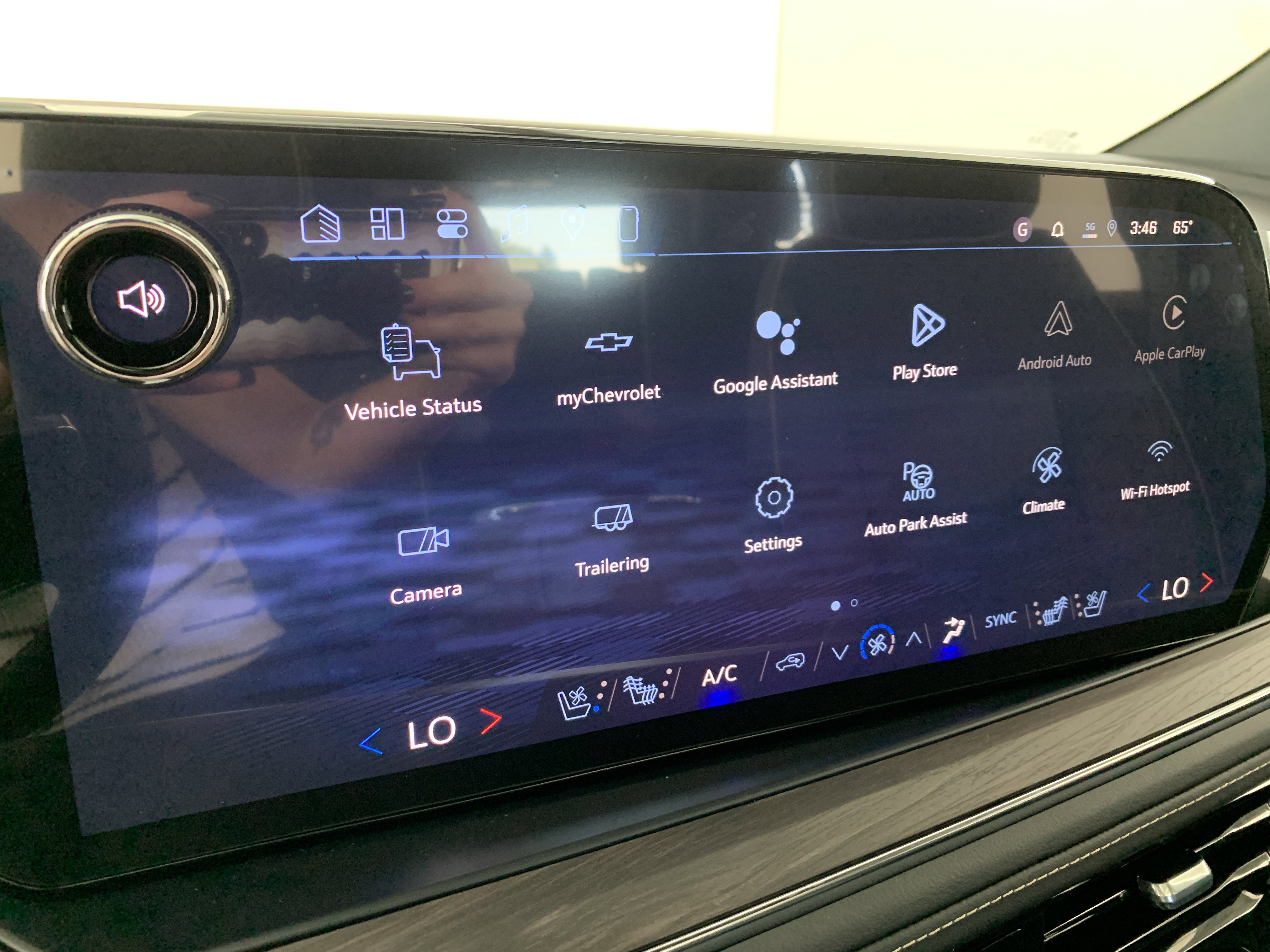 New 2026 Chevrolet Tahoe Premier w/ Sun And Tow Package image 28