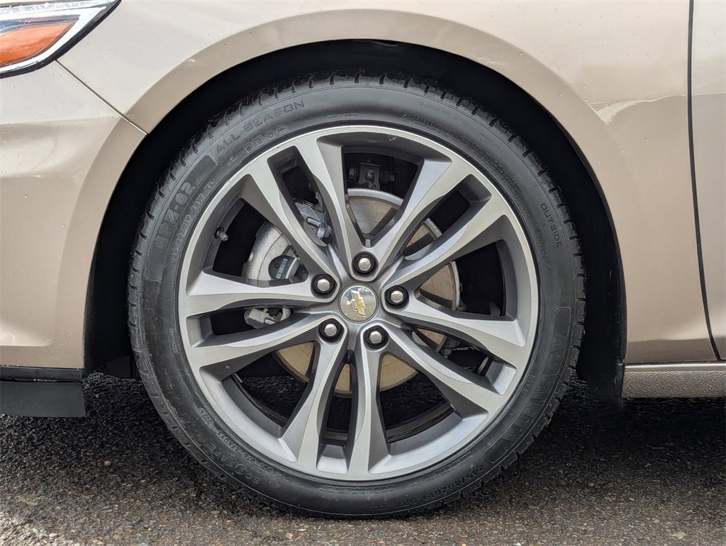 Used 2025 Chevrolet Malibu LT image 38