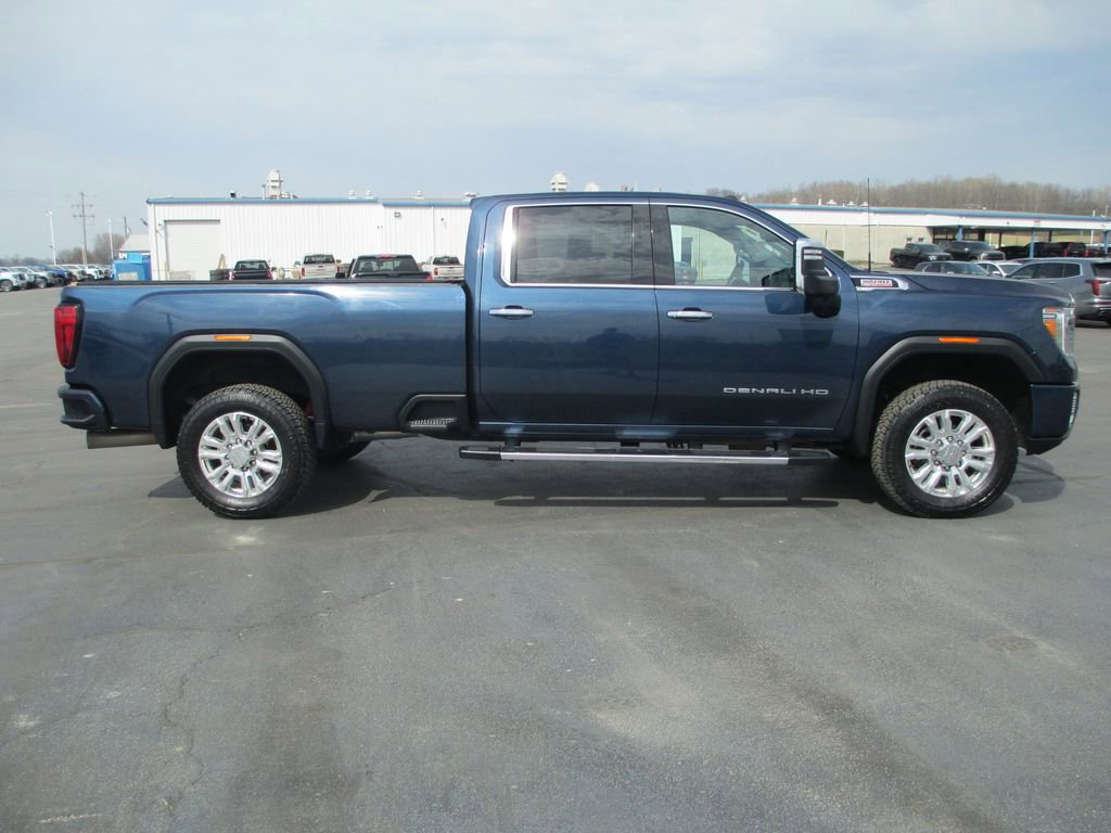 Used 2022 GMC Sierra 3500 Denali image 4