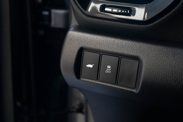 Used 2025 Honda Pilot EX-L image 18