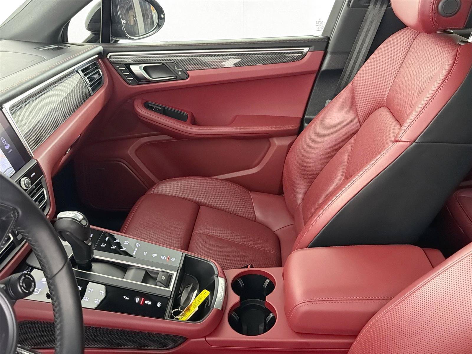 Certified 2023 Porsche Macan GTS AWD/4WD image 30