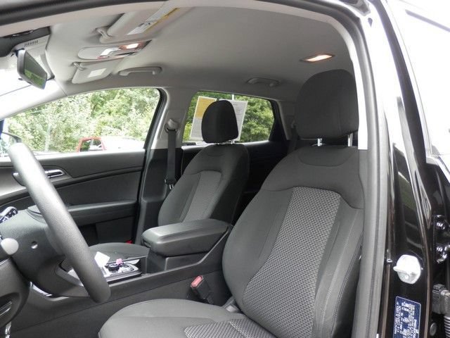 Used 2023 Kia Sportage LX AWD/4WD image 18