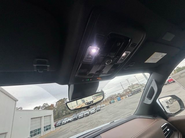 New 2026 Chevrolet Suburban High Country w/ Sun And Tow Package image 28