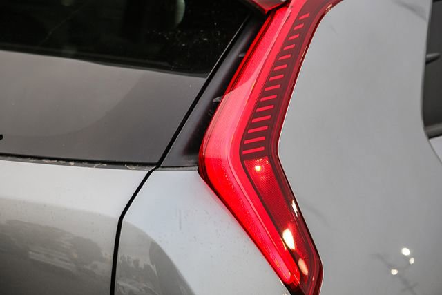 New 2026 Kia Niro LX FWD image 10