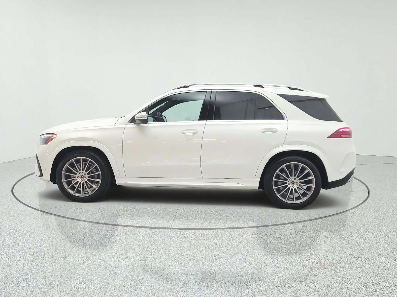 Certified 2024 Mercedes-Benz GLE 450 4MATIC image 8