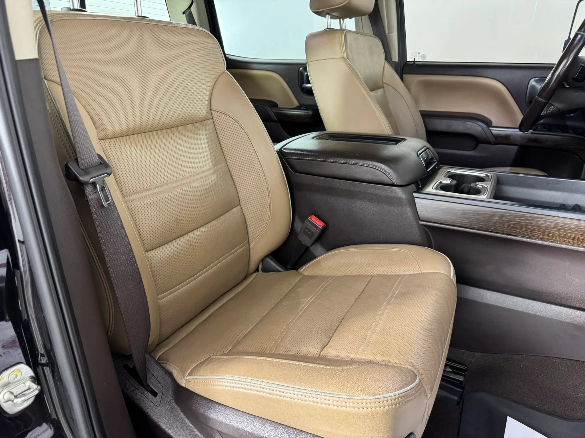 Used 2019 GMC Sierra 2500 Denali w/ Duramax Plus Package AWD/4WD image 34