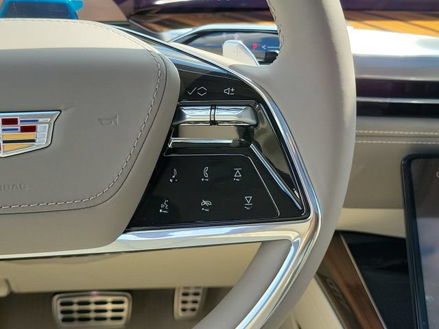 New 2026 Cadillac Escalade Platinum Sport w/ LPO, ONYX Package AWD/4WD image 12