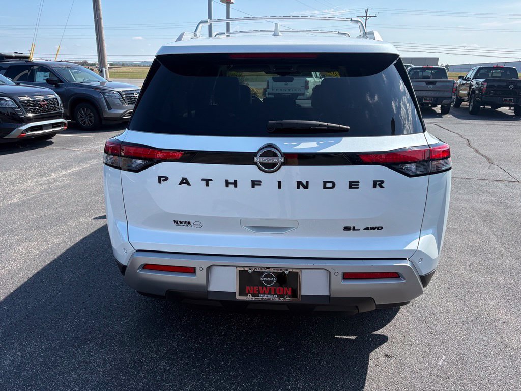 Used 2025 Nissan Pathfinder SL w/ Black Appearance Package AWD/4WD image 6