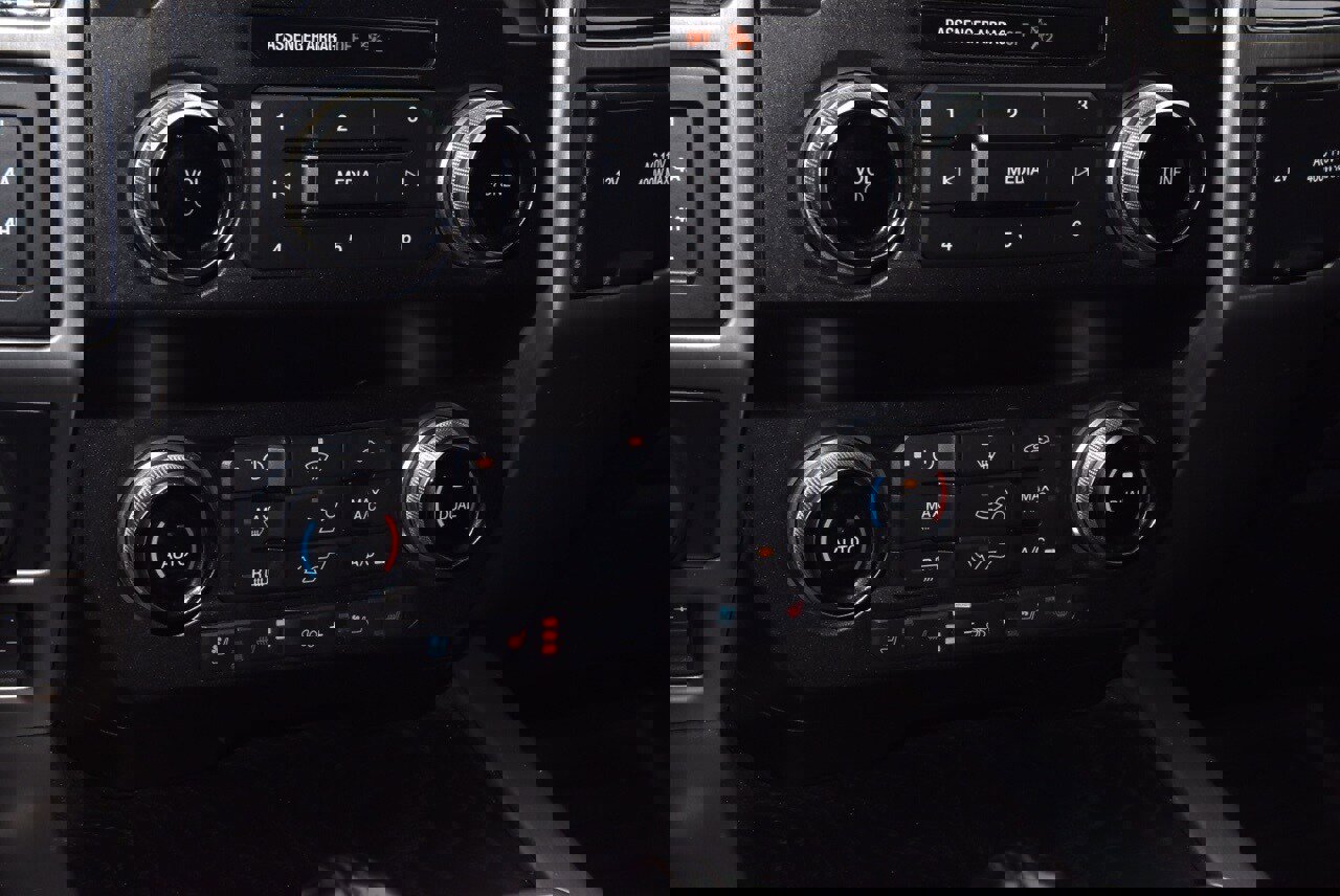 Used 2020 Ford F150 Platinum w/ Equipment Group 701A Luxury image 29