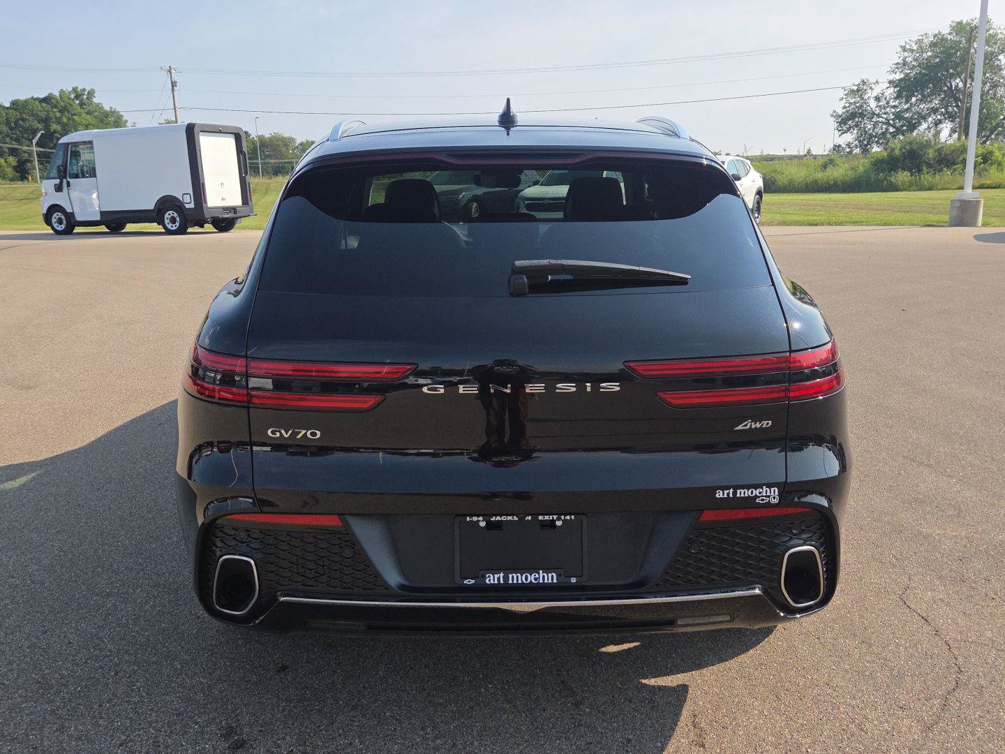 Used 2025 Genesis GV70 2.5T AWD/4WD image 4
