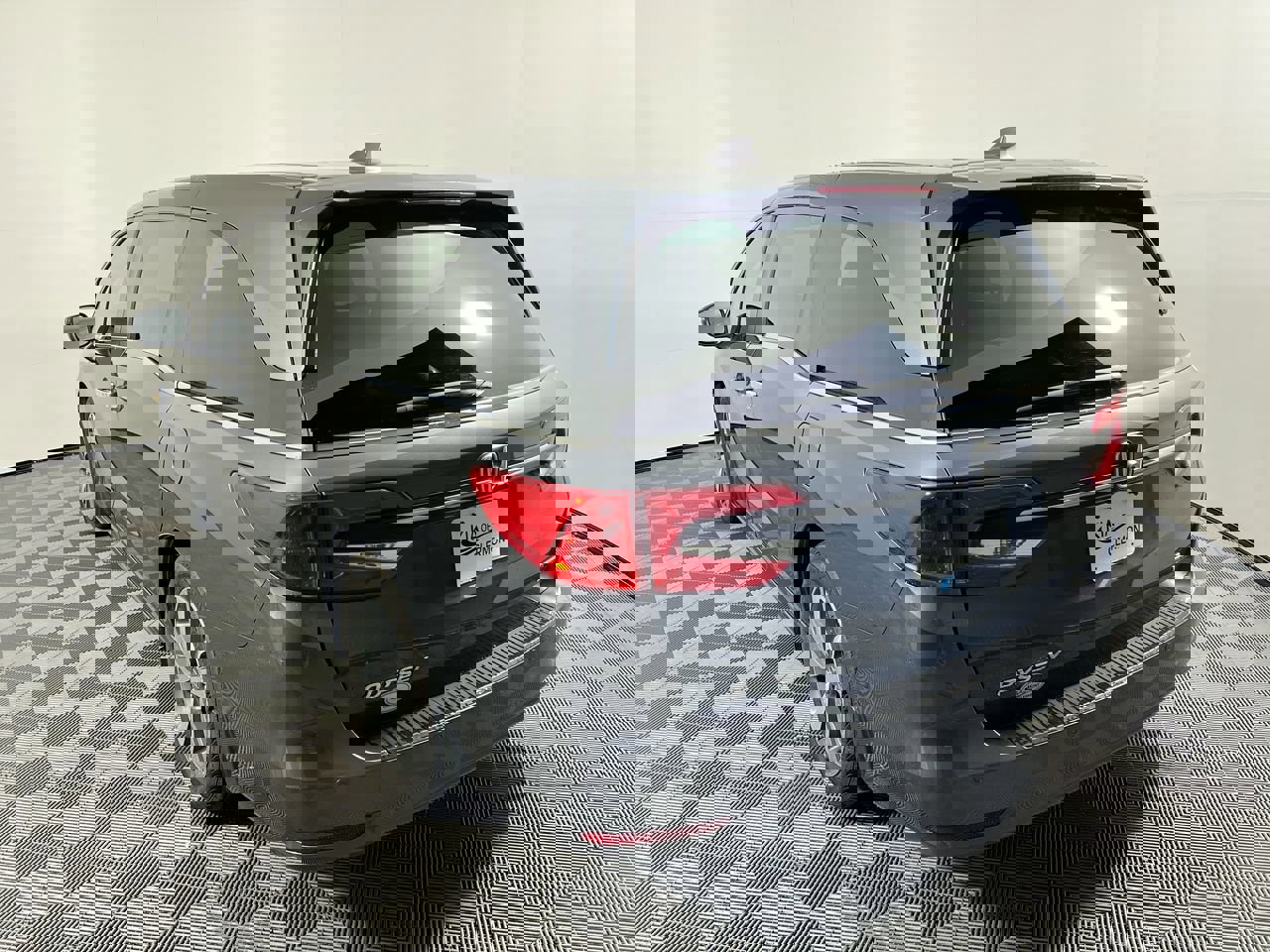 Used 2023 Honda Odyssey Touring image 5