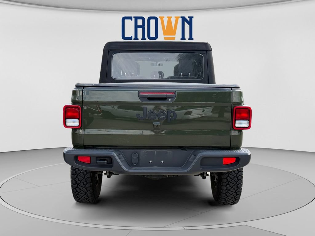 Used 2022 Jeep Gladiator Sport AWD/4WD image 4