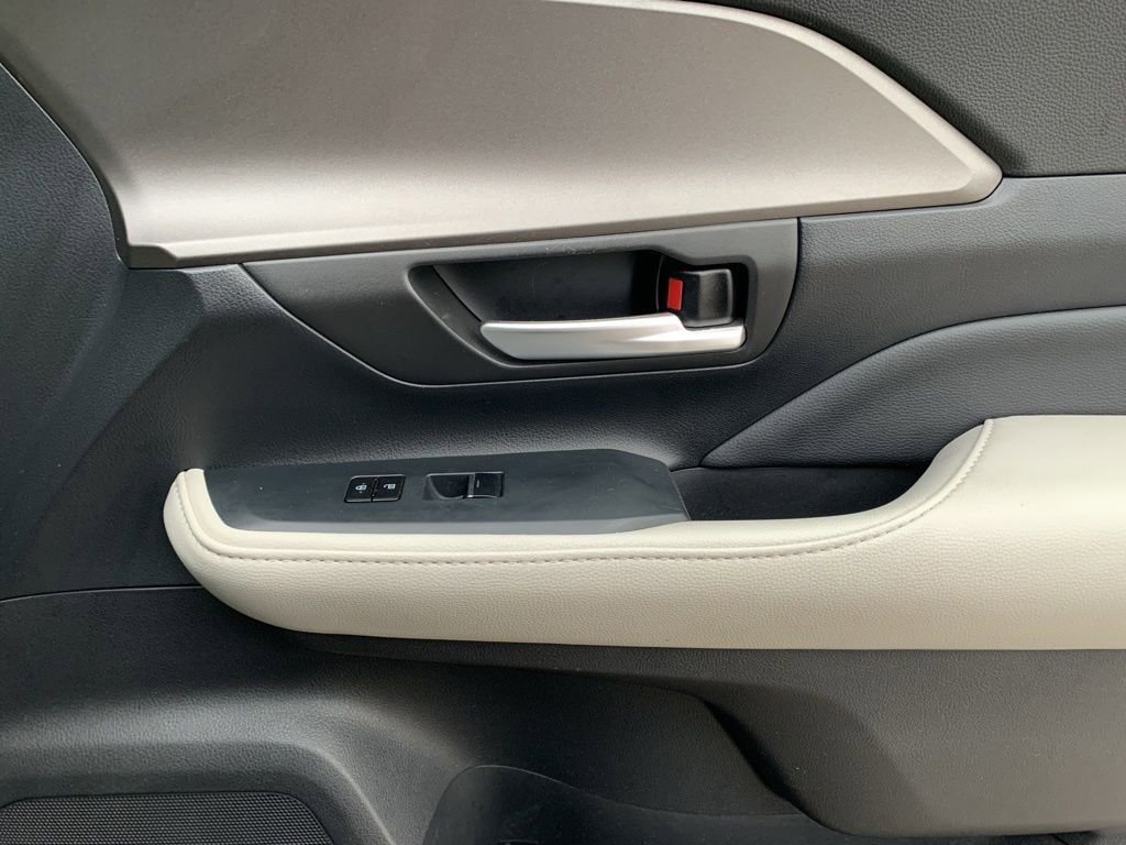 Used 2024 Toyota Grand Highlander XLE image 19