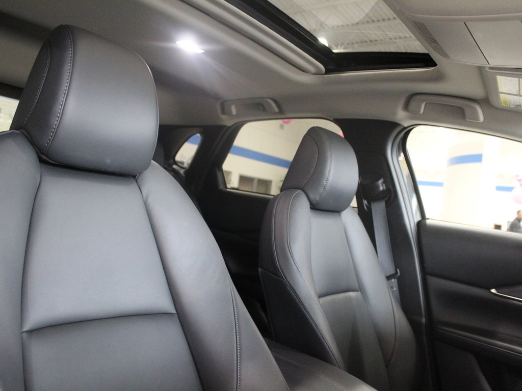 Used 2022 MAZDA CX-30 AWD 2.5 S w/ Preferred Package image 39