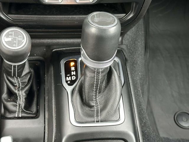 Used 2022 Jeep Wrangler Unlimited Sahara w/ Cold Weather Group image 20