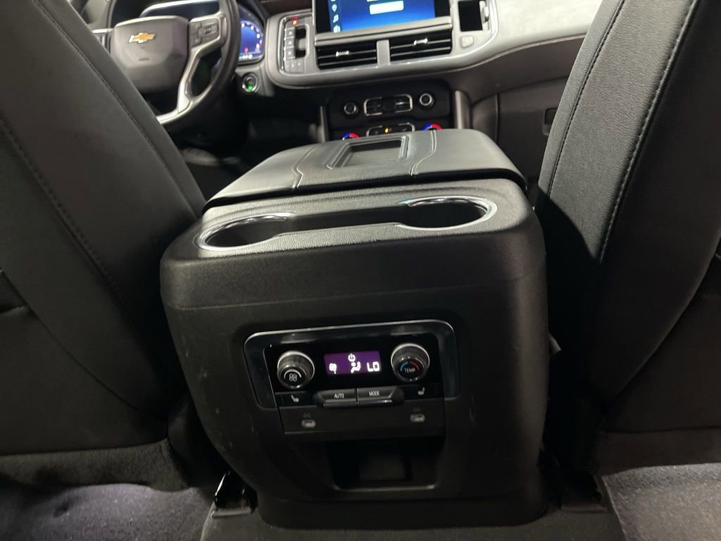 Used 2024 Chevrolet Suburban Premier image 15