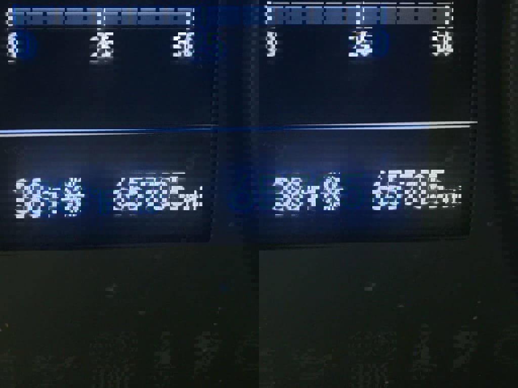 Used 2021 Hyundai Venue SE image 17