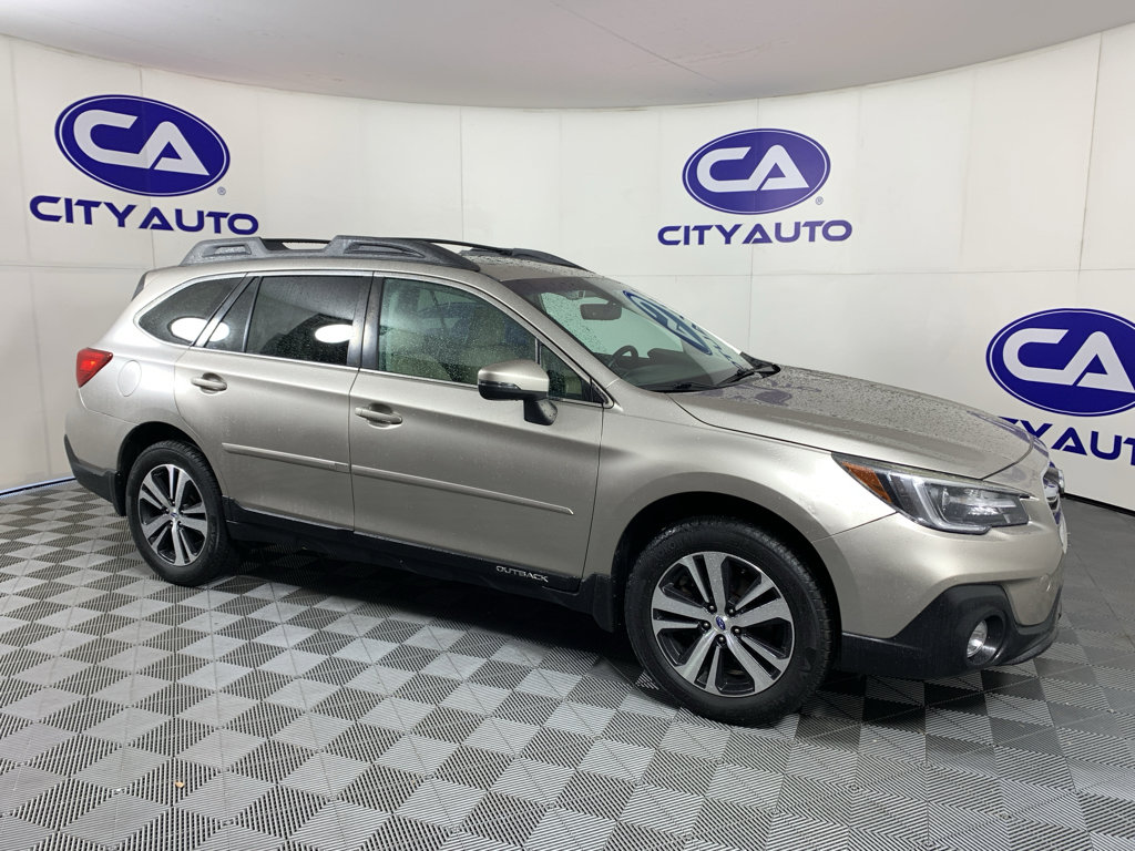 Used 2019 Subaru Outback 2.5i Limited w/ Popular Package #2 AWD/4WD image 1