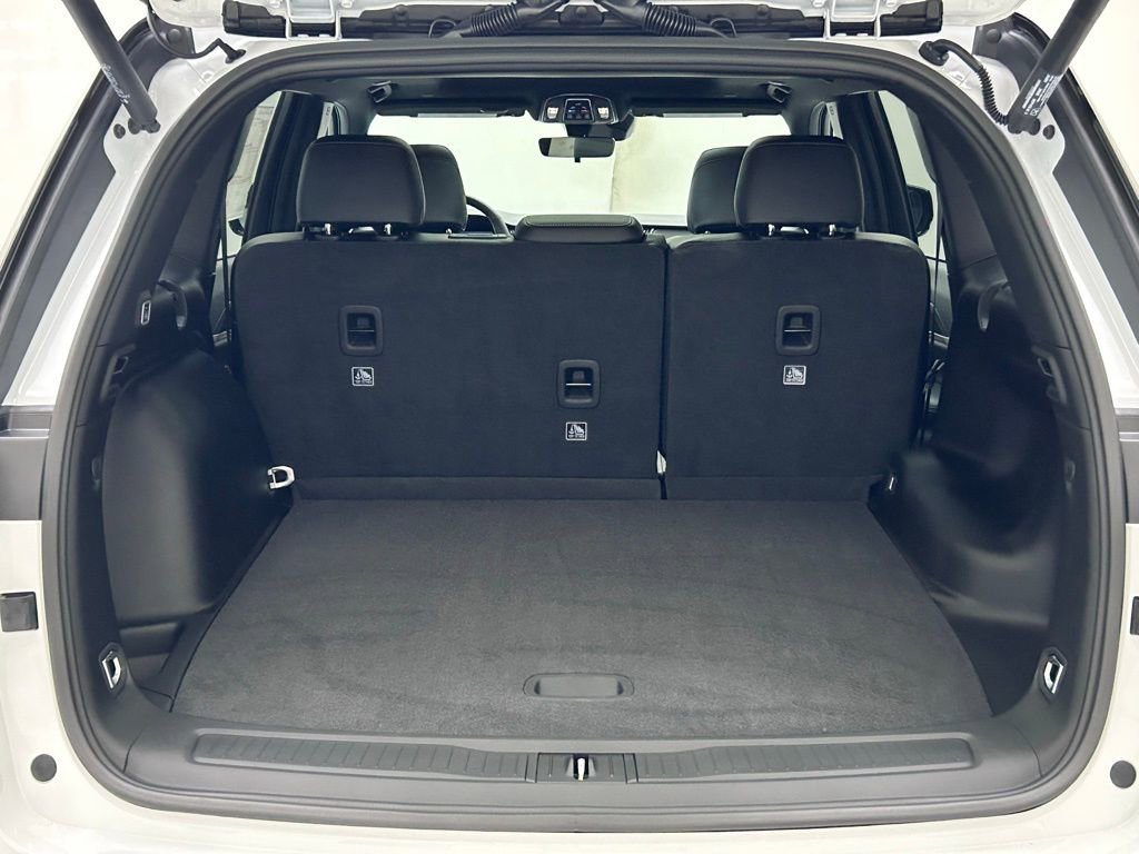 New 2025 Jeep Grand Cherokee Limited image 9