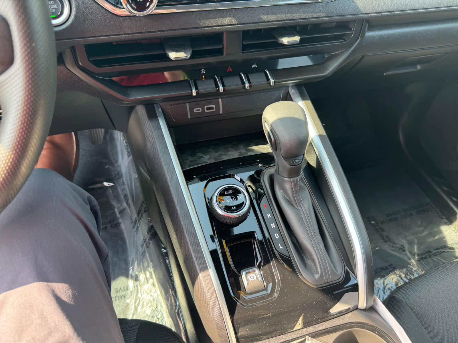 Used 2024 Chevrolet Colorado Trail Boss w/ Advanced Trailering Package image 25