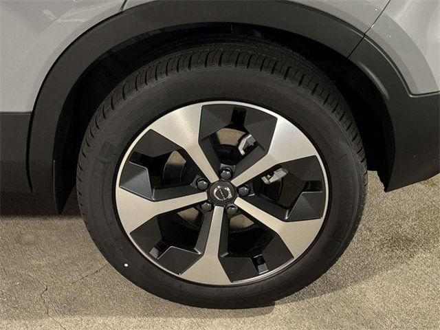 New 2025 Volvo XC40 B5 Core w/ Protection Package Premier AWD/4WD image 7