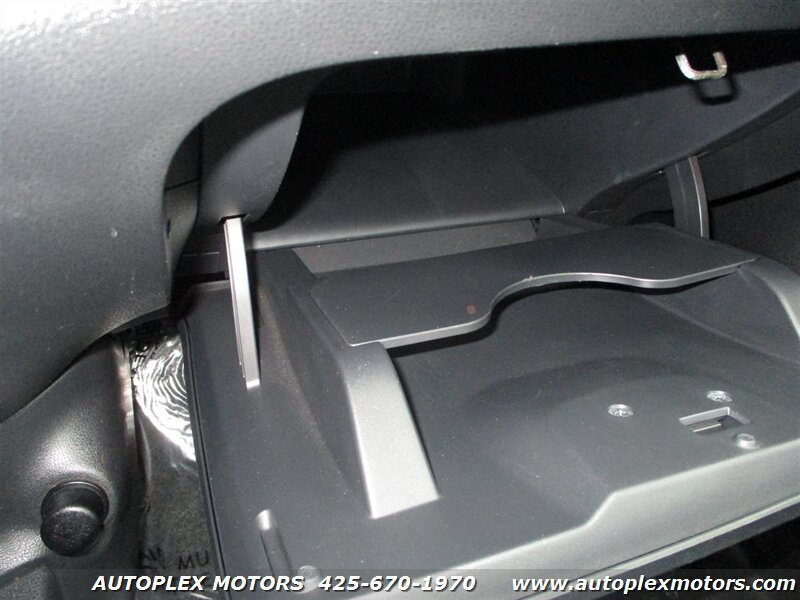 Used 2018 Nissan Versa SV w/ SV Special Edition Package FWD image 28