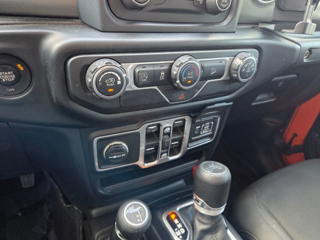 Used 2018 Jeep Wrangler Unlimited Sport S AWD/4WD image 23