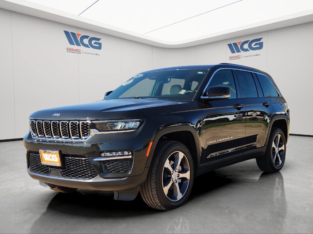 Used 2023 Jeep Grand Cherokee Limited AWD/4WD image 5