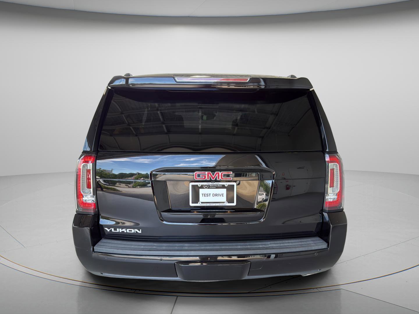 Used 2015 GMC Yukon SLT w/ Open Road Package RWD image 4