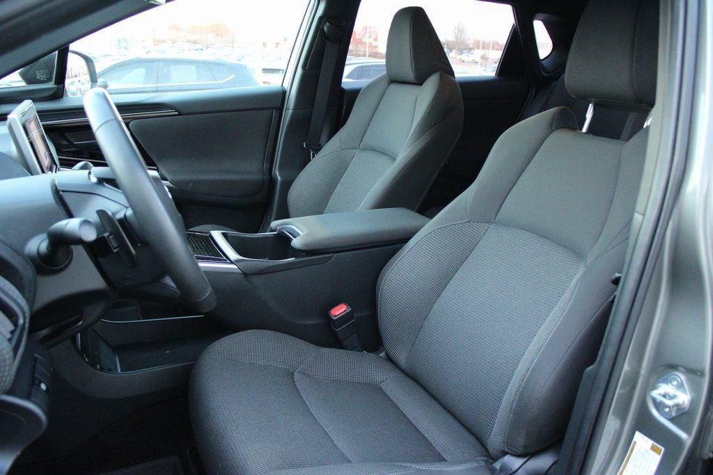 Used 2023 Subaru Solterra AWD image 10