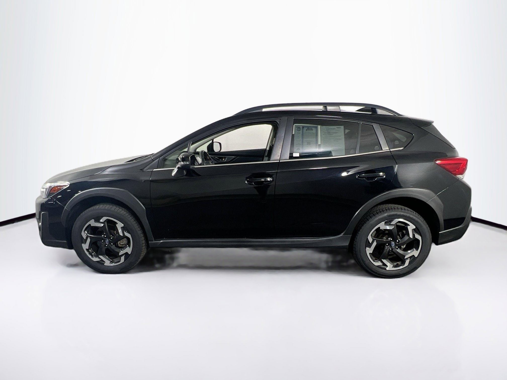 Used 2022 Subaru Crosstrek 2.5i Limited w/ Moonroof Package 2 image 8
