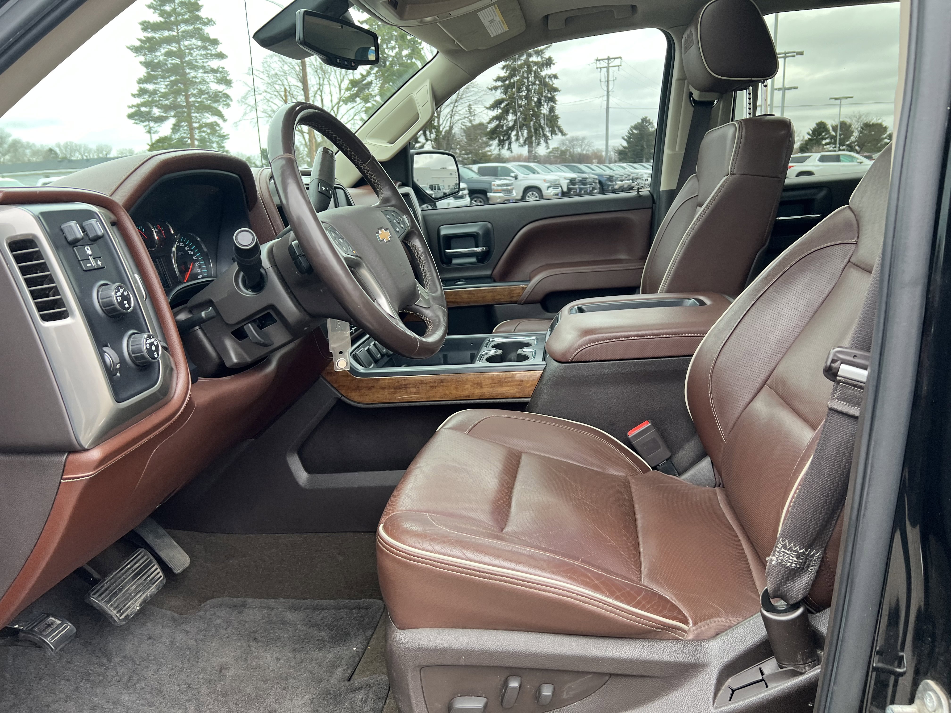 Used 2015 Chevrolet Silverado 1500 High Country w/ High Country Premium Package image 15