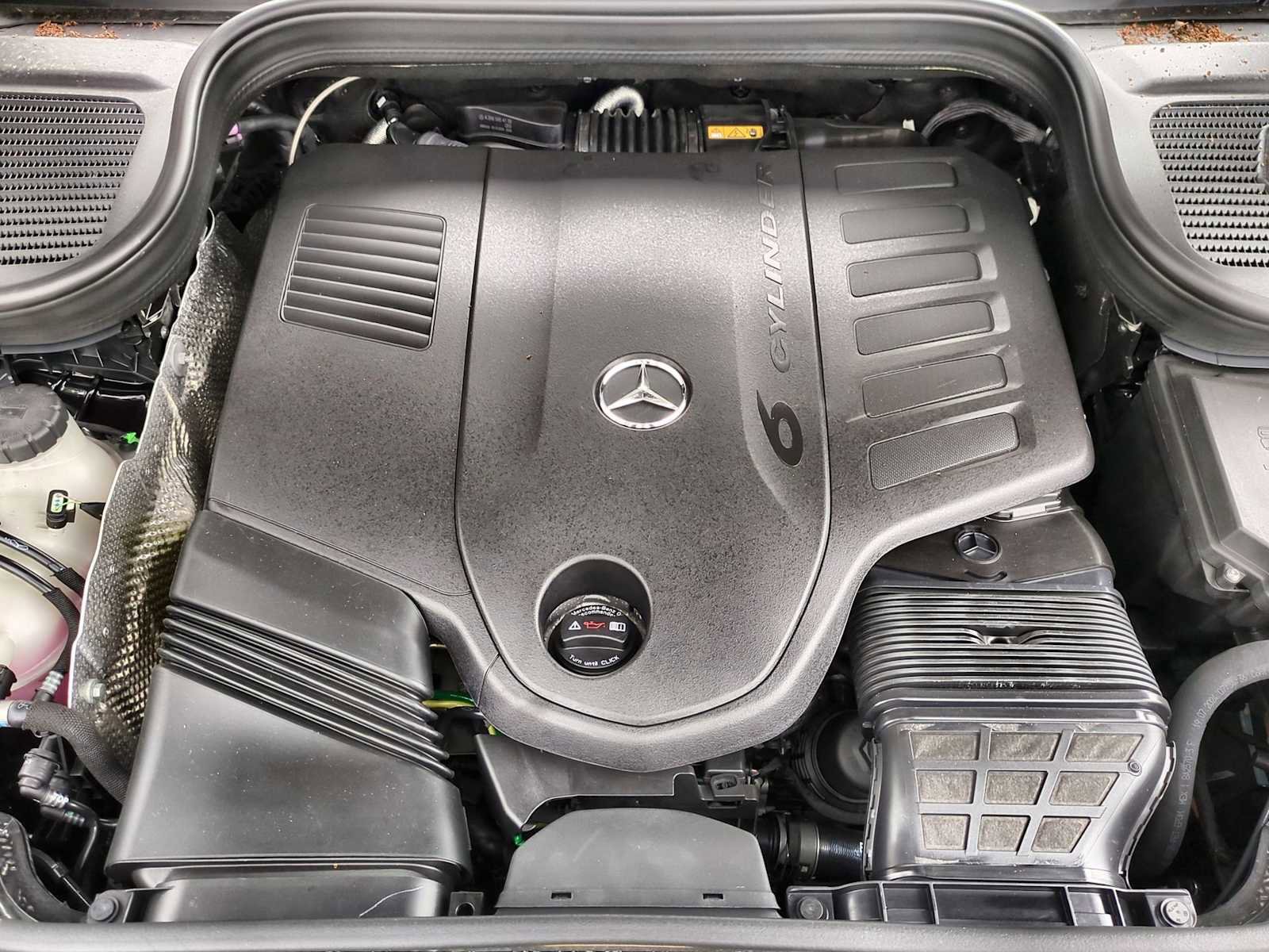 New 2025 Mercedes-Benz GLS 450 4MATIC image 15