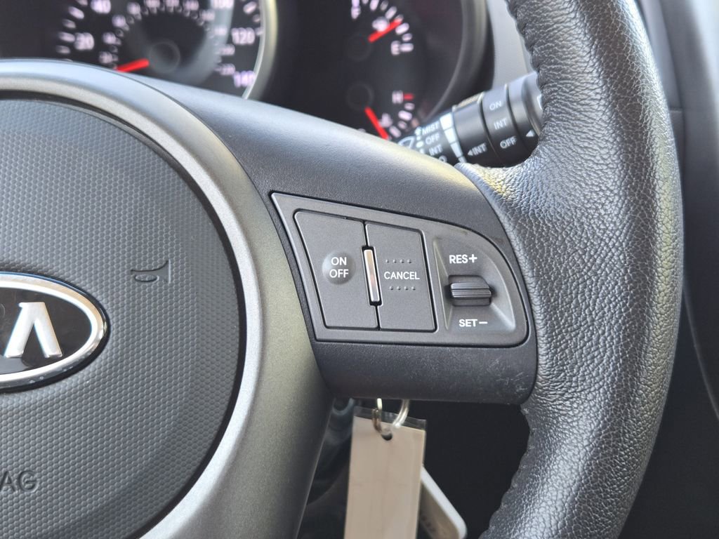 Used 2012 Kia Soul + w/ Audio Pkg FWD image 27